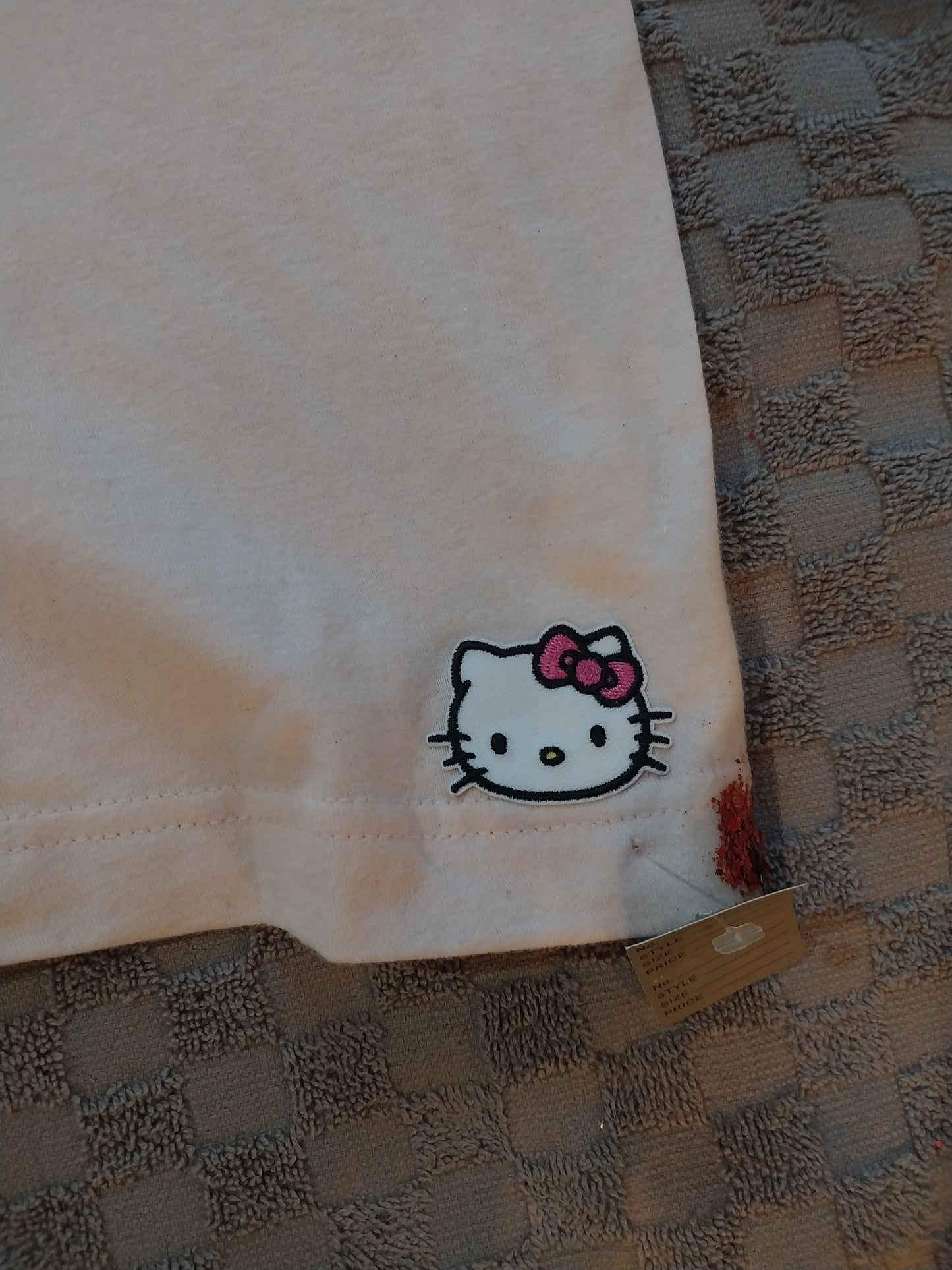 Hello Kitty Tshirt