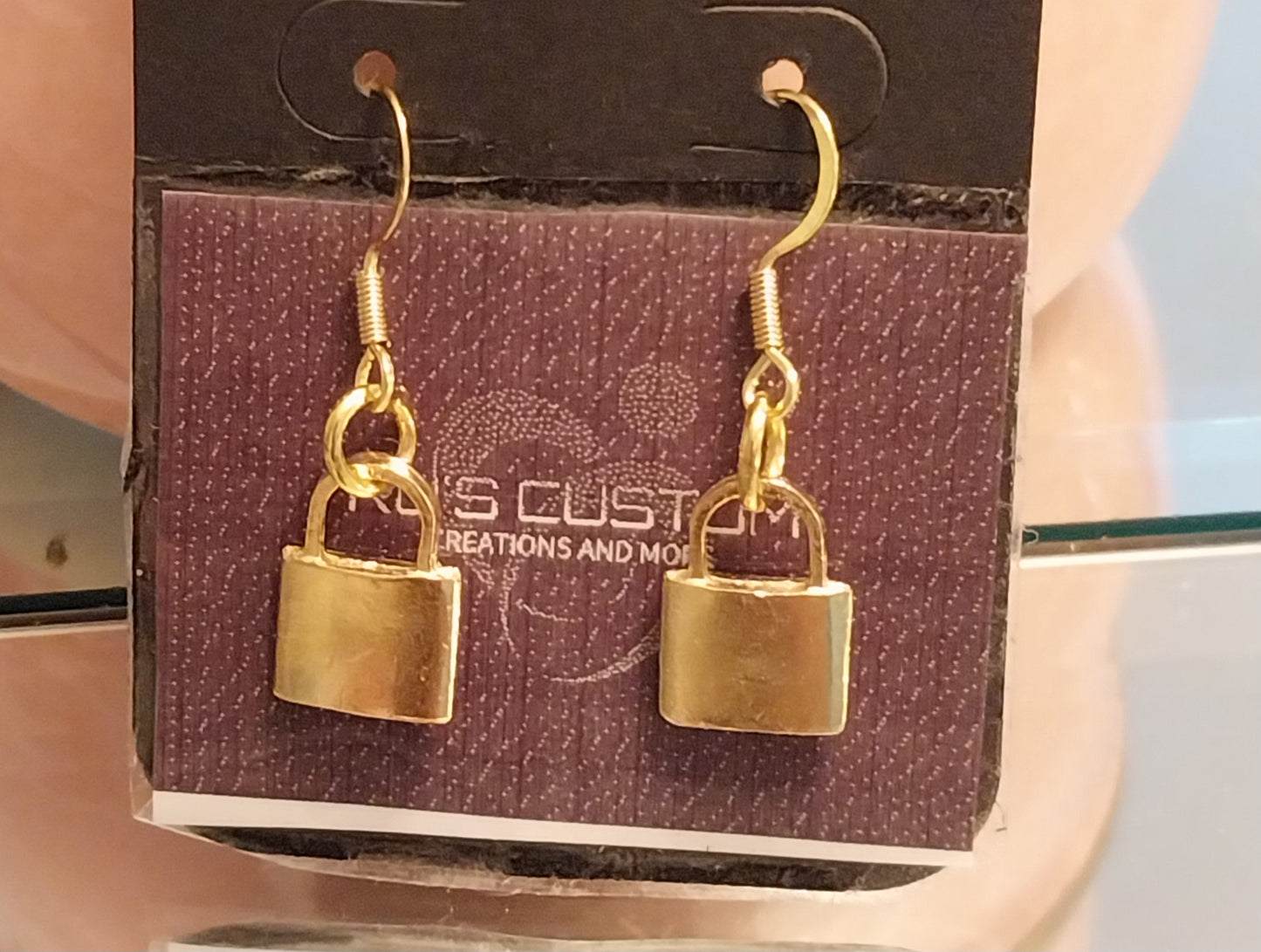 Ladies earrings